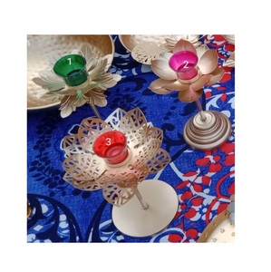 Lanternes de mariage et de déménagement personnalisables, faites à la main, en métal plaqué or, style le plus récent, colorées, fantaisie et uniques - Product Image 5