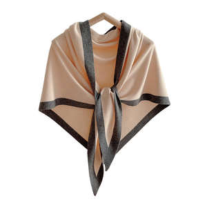 Manteau cape à franges sculptées de couleur unie tendance pour femmes Nouvelle sortie Polyvalent Traditionnel Polyester Écharpe multifonction - Product Image 4