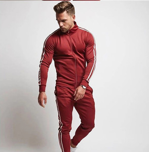 Conjunto de entrenamiento de jogging de algodón 100% personalizado para hombre, chándal deportivo de patrón sólido, pantalones de chándal de dos piezas para otoño - Product Image 3