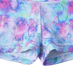 Shorts Deportivos Flexibles Hechos en Pakistán para Mujer, Diseñados para Sesiones de Animación - Product Image 4