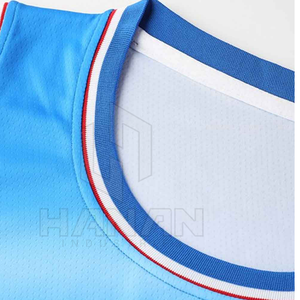 Uniforme de baloncesto de uso deportivo con diseño transpirable, gráficos sublimados y material ligero a bajo precio - Product Image 3