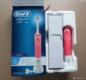 Brosse à dents électrique Oral-B Vitality 100 CrossAction - Product Image 3