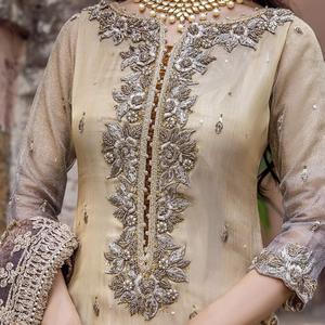 La mejor calidad paquistaní indio Shalwar Kameez impreso césped bordado frente trabajo hecho a mano espalda bordado PUNJABI VESTIDO KUCHI - Product Image 2