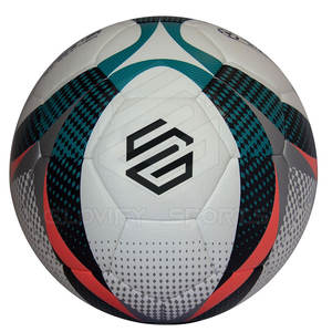 Ballon de football de haute qualité au design unique, nouveau style, fabrication au Pakistan - Product Image 3