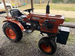 Tractor Utilitario Compacto Kubota B7001 Nuevo y Usado para Jardinería, Agricultura y Gestión de Propiedades - Product Image 2