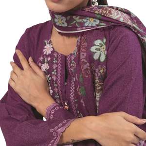 Ensemble de trois pièces pour femmes, shalwar kameez patchwork, robe de fête décontractée ethnique de créateur avec dupatta brodé et pantalon - Product Image 4