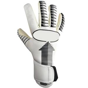 Personnalisé Meilleure qualité conception personnalisée logo professionnel respirant gant de sport latex football gants de football gardien de but - Product Image 2