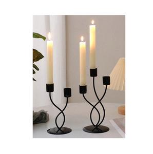 Elegantes portavelas de metal tipo huracán para uso en interiores y exteriores, ideales para bodas, fiestas, festivales e iluminación del hogar. - Product Image 2