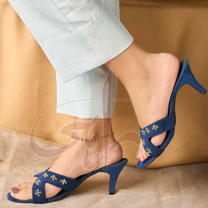 Durable Material Private Label Heel Slides Anti-Slippery Velvet Upper Genuine Leather Outsole Premium Quality Best Selling All - Product Image 2