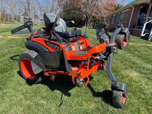 Free Shipping Kubota ZD1211 Zero Turn <b>Riding</b> Lawn Mower For Sale 24.8 HP Diesel Engine 60-Inch Pro Deck Grass Cutting <b>Machine</b> - Product Image 5