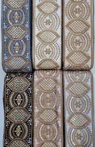 Fait sur mesure dans des rubans et des lacets brodés à la machine au design géométrique de différentes couleurs pour les robes de mariée de 2.5 pouces de largeur. - Product Image 3