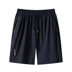 กางเกงขาสั้นผ้าไอซ์ซิลค์ทรงหลวมของผู้ชายกางเกงขาสั้นด้านนอกบางทรงหลวมดีไซน์พิมพ์ลายปักโลโก้ออกแบบได้ตามต้องการ - Product Image 4