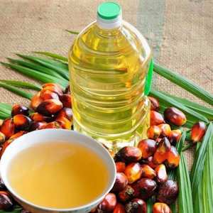 100% Pure and Natural Cosmetic Grade and Premium Grade Best Quality Palm Kernel <b>Carrier</b> <b>Oil</b> Available for Aromatherapy Use India - Product Image 4
