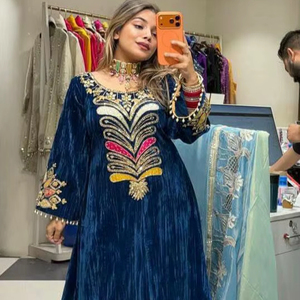 Salwar Kameez pour femmes, style kaftan, nouveau design, tissu en soie georgette, broderie de séquence, traditionnel, pour les fêtes, les occasions spéciales - Product Image 1