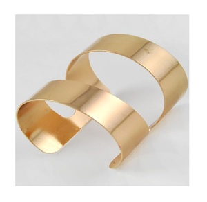 Pulseras a la venta, puños para mujer, tres tonos delicados y atractivos, nuestro diseño único de pulsera - Product Image 4
