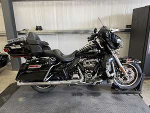 ฮาร์เลย์-เดวิดสันมือสอง ปี 2017 ®   FLHTCU - อีเลคตร้าไกลด์ ®   อัลตร้าคลาสสิค ®   มีจำหน่ายแล้ว - Product Image 6