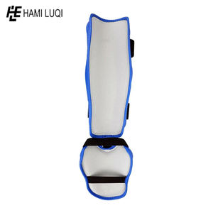 Protège-tibias de kickboxing pour l'excellence du sparring-Équipement de protection pour la boxe, le Muay Thai, le karaté | Options de conception personnalisables - Product Image 2