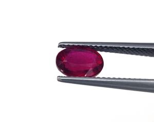 Meilleur prix rubis naturel 6x8mm calibré ovale coupe rose rougeâtre qualité fine traité thermiquement pierre précieuse en vrac pour la fabrication de bijoux - Product Image 3