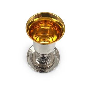 Verre à gobelet en laiton de haute qualité avec plaque ronde pour Barware décoration d'hôtel de luxe verre à vin rouge en métal tasse à Cocktail martelé - Product Image 2