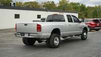 Vente en gros de Dodge Ram 3500 4x4 SLT 4 portes Quad Cab 2006 d'occasion, conduite à gauche, sièges en cuir, pick-up avec entrée sans clé, vitres électriques