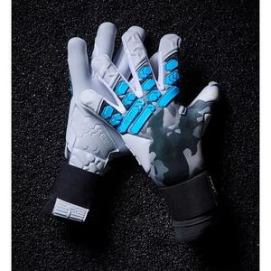 Gants de football de gardien de but légers et flexibles avec poignée de paume supérieure et rembourrage de protection idéal pour tous les temps - Product Image 4