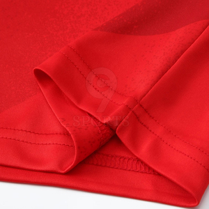 Ensemble d'uniformes de football pour hommes avec maillot et short personnalisés pour les matchs d'équipe et l'entraînement - Product Image 5