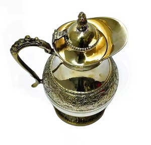 Pichet à eau en métal et laiton personnalisé avec poignée, capacité de 1,0 L, style classique, cadeau d'affaires accepté par OEM/ODM - Product Image 4