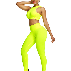 Ensemble de yoga grande taille pour femmes, de haute qualité, léger, respirant, séchage rapide, tenue d'entraînement 2 pièces, plusieurs couleurs, vêtements de sport pour la salle de sport - Product Image 5