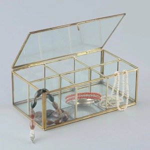 กล่องบรรจุเครื่องประดับและการแสดงผลกล่องแก้วคุณภาพล่วงหน้าเป็นพิเศษการแสดงเครื่องประดับทรงสูงคุณภาพเยี่ยมในราคาที่เหมาะสม - Product Image 5