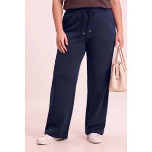 Conjunto Deportivo Modal con Bolsillos y Cordones, Color Azul Marino - Product Image 1