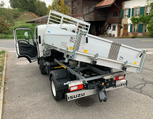 รถบรรทุกมือสอง อีซูซุ M27 รุ่น Kab-Ch E DR 3.0 Ddi พร้อมจัดส่งรวดเร็ว - Product Image 5