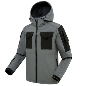 Veste imperméable toutes saisons avec une protection extérieure résistante au vent et respirante pour la randonnée, le trekking et les voyages par tous les temps - Product Image 2