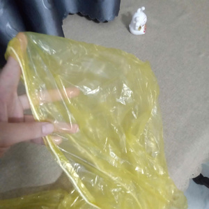 Chubasquero desechable de PE hecho en Vietnam - Product Image 2