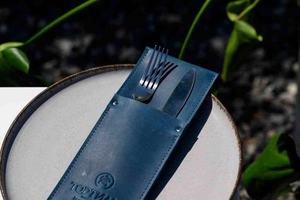 Porte-couverts de table en cuir élégant pour la LYR-0032 de configuration de table d'hôtel et de café - Product Image 5