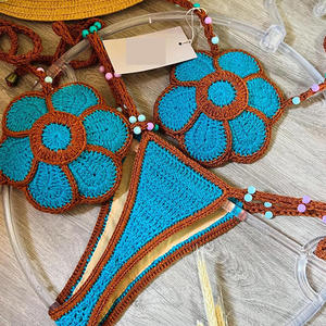 Traje de Baño de Una Pieza de Alta Gama Personalizado para Mujer, Bikini Sexy con Cuello en V y Flores Tejidas a Crochet, con Logotipo en la Cintura - Product Image 3