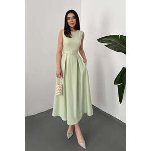 Vestido acampanado con cuello halter color menta - Verde menta - Product Image 2