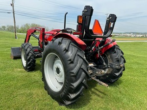 Tractor agrícola IH 4WD 75HP listo para la venta - Product Image 4