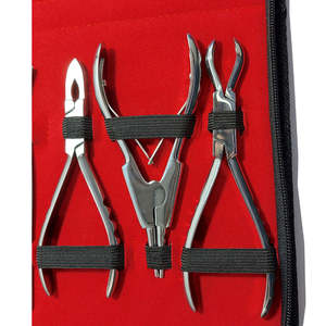 Kit d'instruments chirurgicaux vétérinaires de perçage de corps en acier inoxydable allemand de qualité supérieure professionnel de 16 pièces avec étui en cuir - Product Image 1