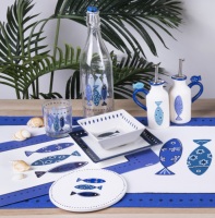 Service de vaisselle carré en céramique de 18 pièces, assiettes Ocean par Excelsa, technique d'impression numérique, thème marin méditerranéen multicolore
