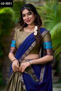 Les plus belles femmes portent du style indien du sud poly coton avec travail de tissage Zari Lehenga avec uni avec bordure en dentelle Dupatta - Product Image 5