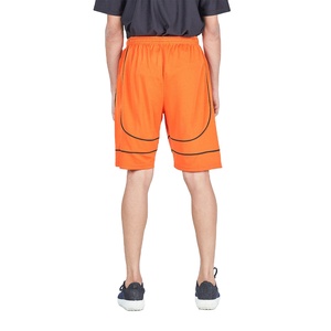 Vente en gros de shorts de gym personnalisés pour hommes 100% coton motif solide décoration logo anti-rides poches de taille 6XL - Product Image 6