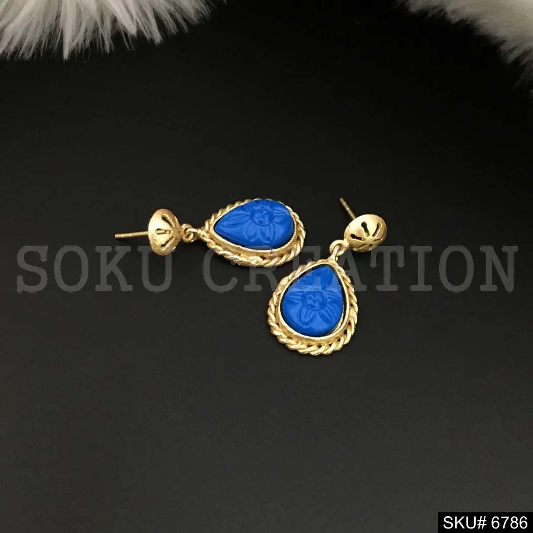 Pendientes colgantes y colgantes de alambre trenzado de piedra azul tallada chapada en oro SKU6786