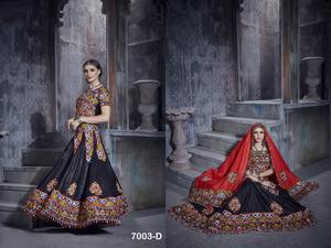 Designer de haute qualité fantaisie tenue indienne Art soie Lehenga Choli avec Dupatta avec Gamthi et Aari travail au prix de gros - Product Image 4