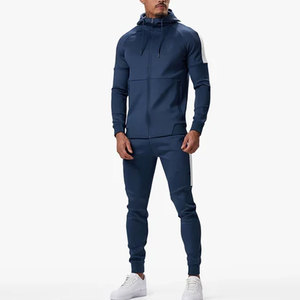 Survêtements d'hiver pour hommes tendance - Logo personnalisé OEM, 100% coton molletonné respirant, couleurs et tailles personnalisées - Product Image 1