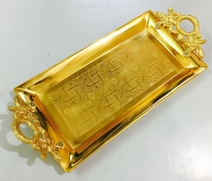 Plateau décoratif de vente chaude dans une finition unique Produit le plus vendu Plateau en or brillant Design attrayant - Product Image 2