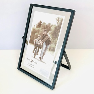 Cadre photo en métal plaqué or avec design en bambou Cadre photo décoratif moderne pour la maison, le bureau et les cadeaux décoratifs - Product Image 6