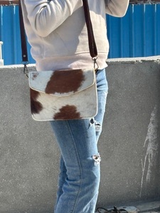 ชุดคลัทช์มือสุดหรูสายคาดลำตัวทำจากหนังวัวขนเฟอร์สินค้าใหม่ล่าสุดสินค้าใหม่ล่าสุด - Product Image 2