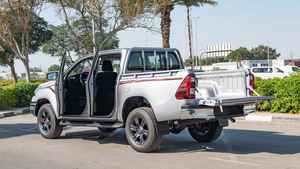 Nuevo/USADO 2023 TOYOTA HILUX 360 Cámara Trasera Capacidad de Carga 31-40T Emisión Diésel/GAS Automático - Product Image 5