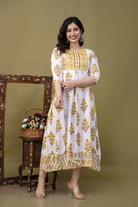Robe longue à imprimé floral, robe longue Kurta, tenue de soirée, col fermé, en coton, robe pour femmes d'Inde - Product Image 5