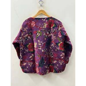 Chaqueta Acolchada de Algodón Autumn Garden, Estampada a Mano en Color Violeta - Product Image 2